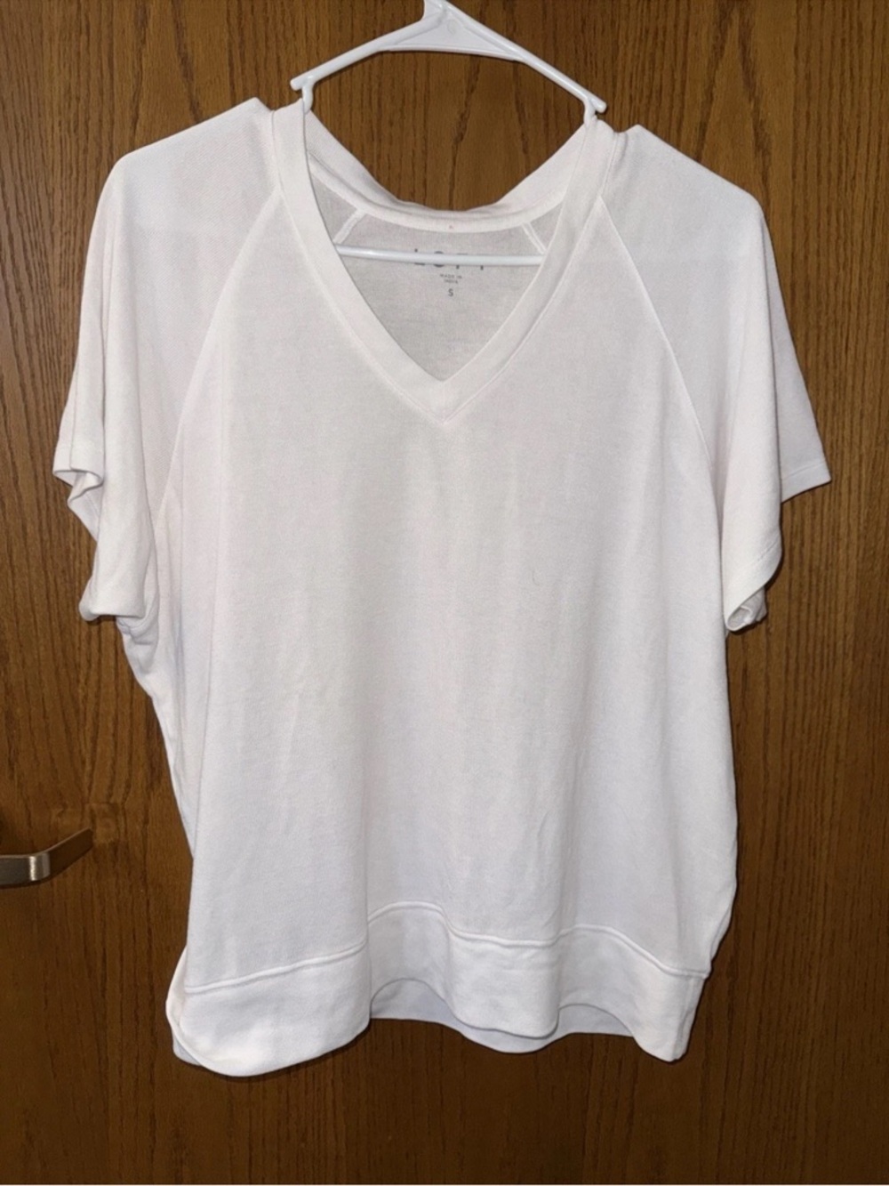 The Loft Basic White V-neck T Shirt Rayon Blend Size Small